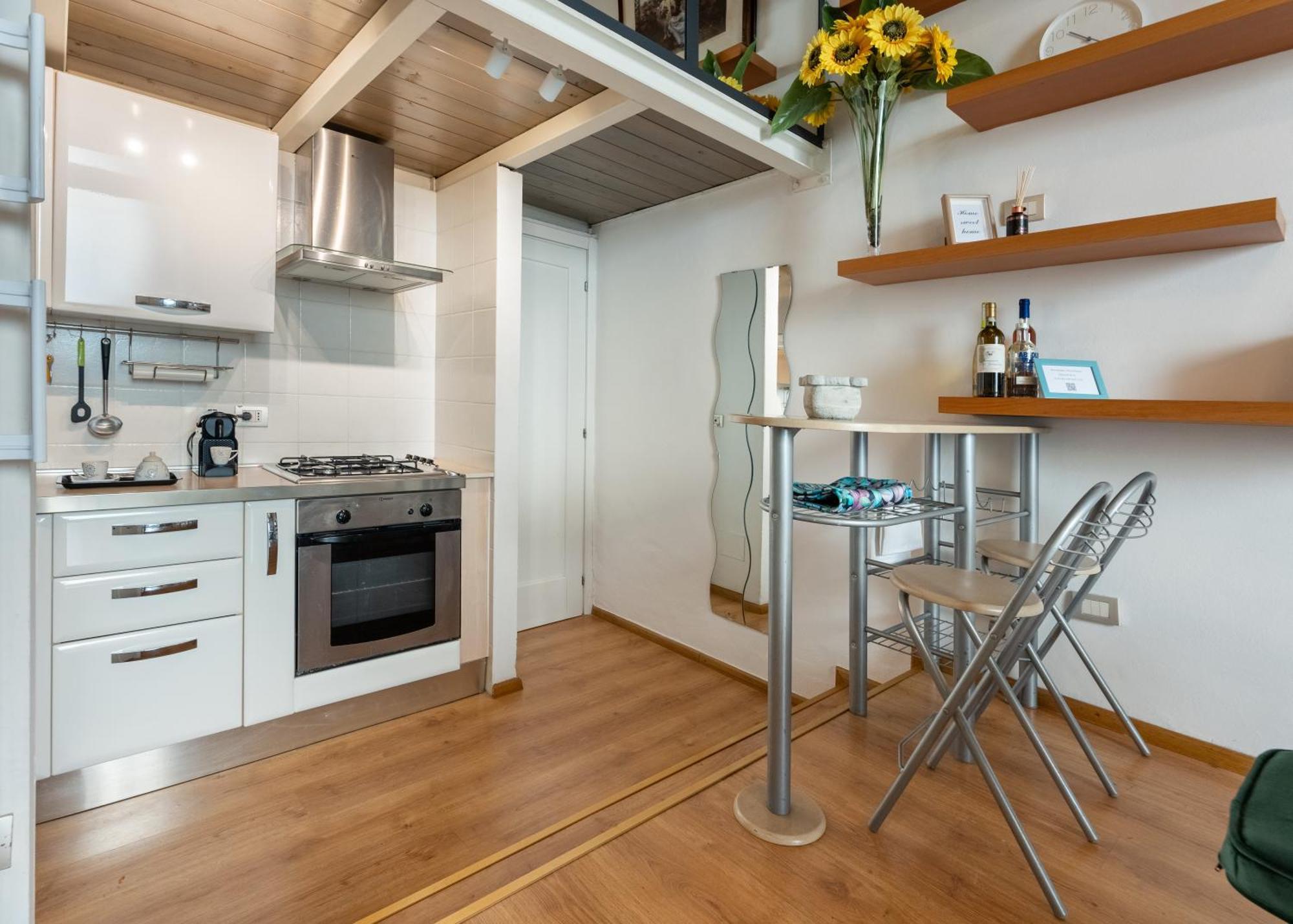 Via Cimabue 8B - Florence Charming Apartments - Metropolitan Loft In Florence - 20 Minute Walk To City Center - Excellent Base For Exploring - Less Than 5 Minute Walk To The Supermarket - Amazing Bakery On The Corner Zewnętrze zdjęcie