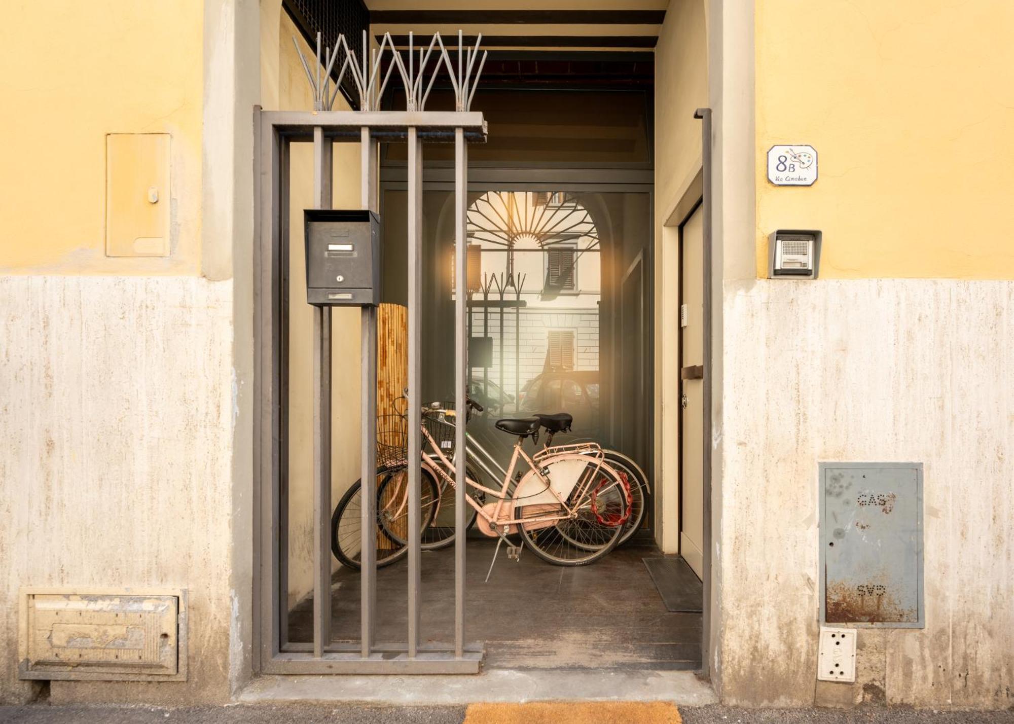 Via Cimabue 8B - Florence Charming Apartments - Metropolitan Loft In Florence - 20 Minute Walk To City Center - Excellent Base For Exploring - Less Than 5 Minute Walk To The Supermarket - Amazing Bakery On The Corner Zewnętrze zdjęcie